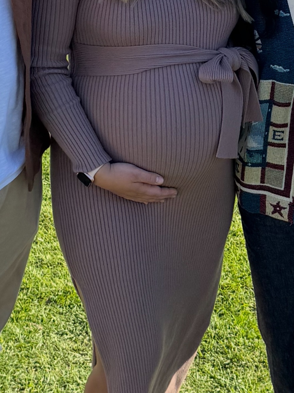 Ribbed Tie-Waist Maternity Bodycon Dress in Mauve